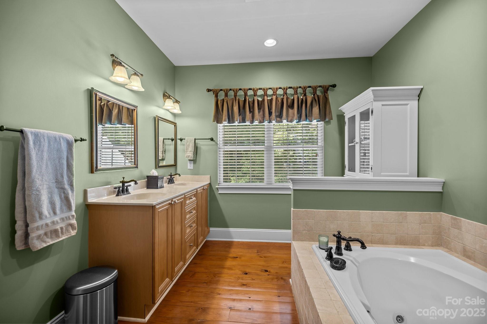 4446 Magnolia Bridge Road Charlotte, NC 28210 - Photo 20 of 35 Gallery Image 20