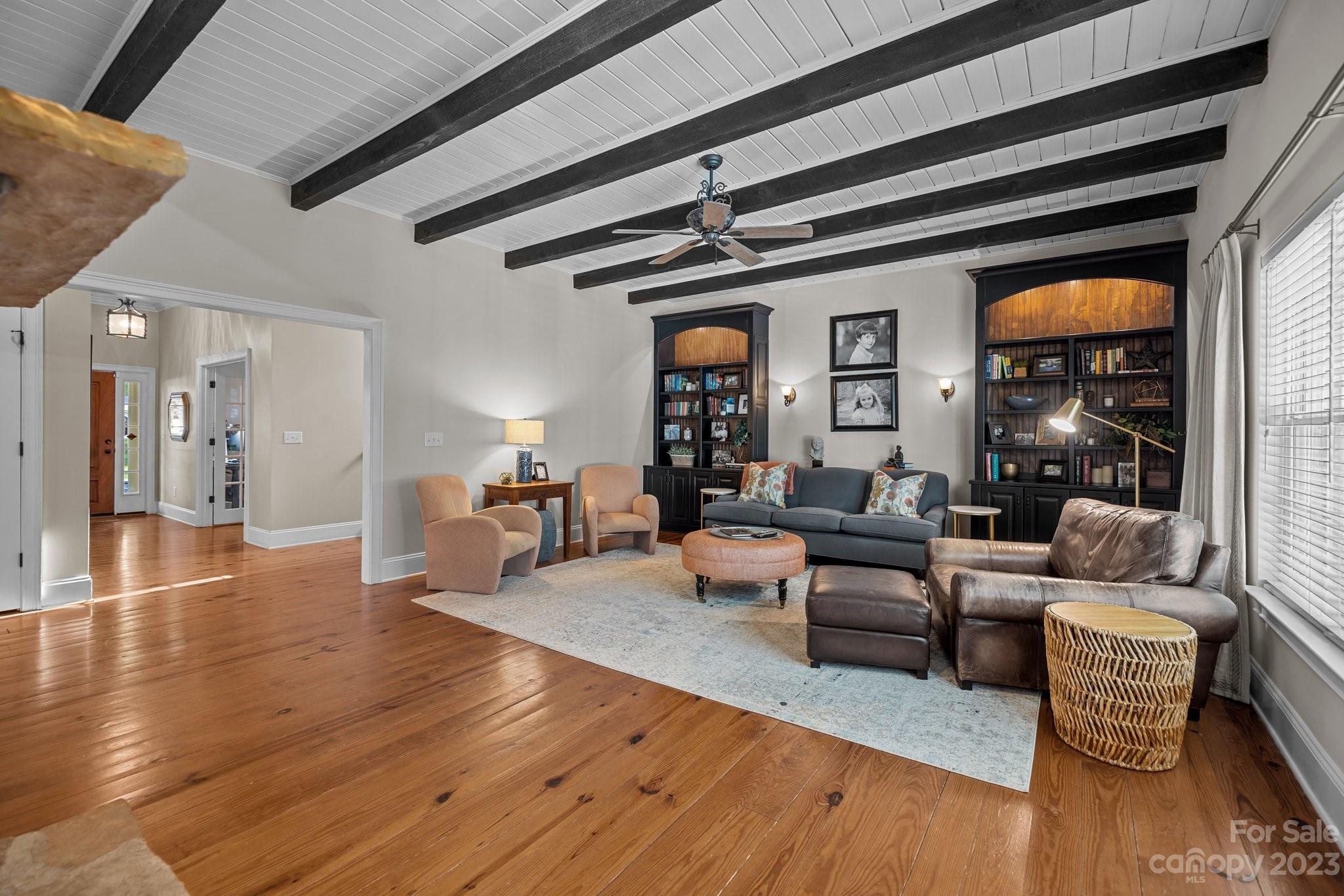4446 Magnolia Bridge Road Charlotte, NC 28210 - Photo 4 of 35 Gallery Image 4
