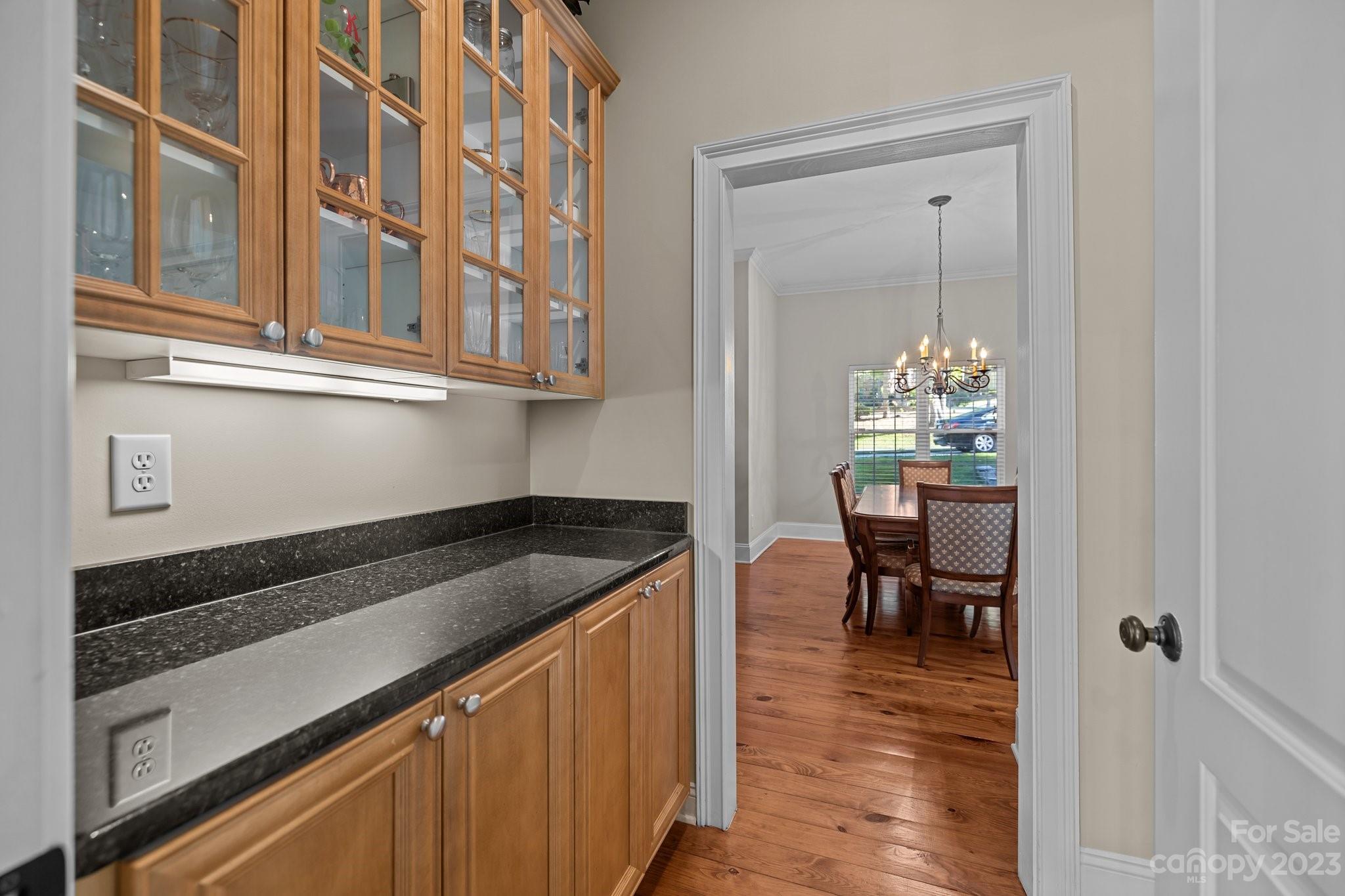 4446 Magnolia Bridge Road Charlotte, NC 28210 - Photo 9 of 35 Gallery Image 9