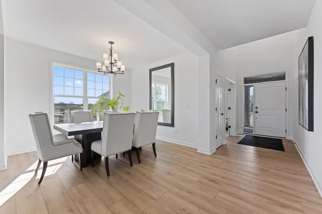 $914,115 | 1872 Royal Boulevard North, Lake Elmo, MN 55042