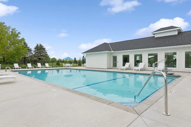 $914,115 | 1872 Royal Boulevard North, Lake Elmo, MN 55042