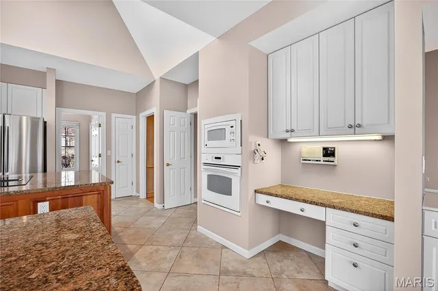 $1,060,000 | 17718 Chaistain Court, Chesterfield, MO 63005