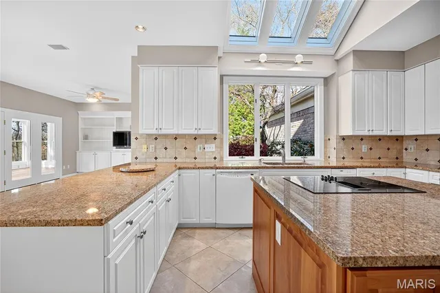 $1,060,000 | 17718 Chaistain Court, Chesterfield, MO 63005