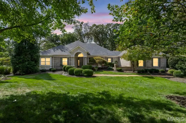 $1,060,000 | 17718 Chaistain Court, Chesterfield, MO 63005