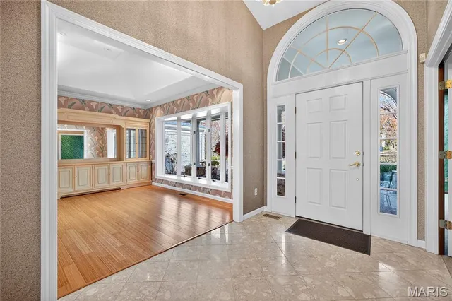 $1,060,000 | 17718 Chaistain Court, Chesterfield, MO 63005