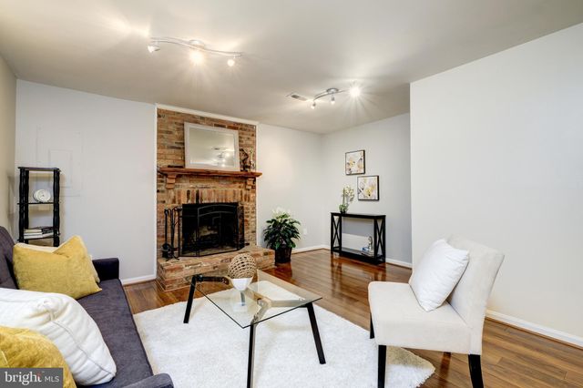 $607,500 | 132 South Wise Street, Arlington, VA 22204