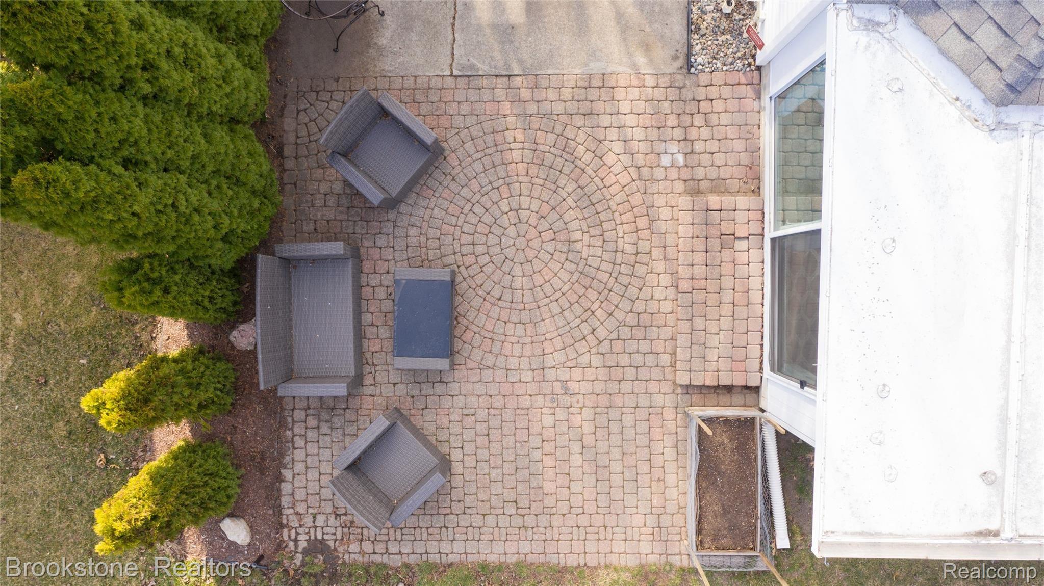 2909 Alexander Street Rochester, MI 48309 - Photo 6 of 27 Brick Patio is easy to maintain and in great condition