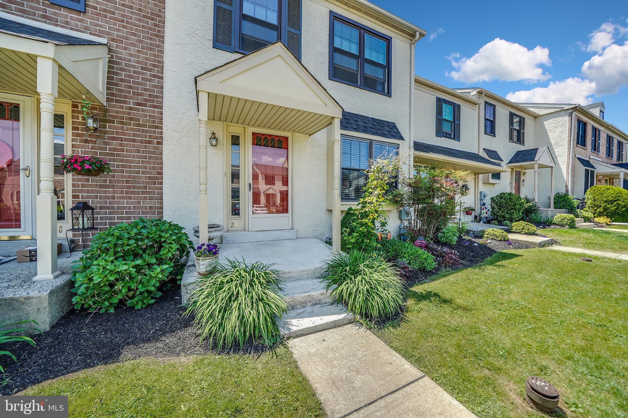 24 Ruth Road Brookhaven, PA 19015 - Photo 3 of 29 Gallery Image 3