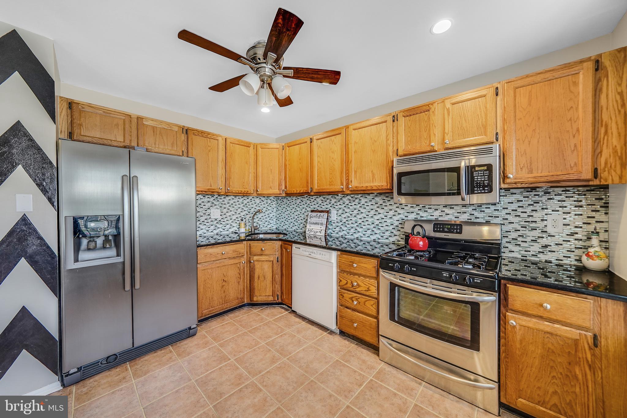 24 Ruth Road Brookhaven, PA 19015 - Photo 5 of 29 Gallery Image 5