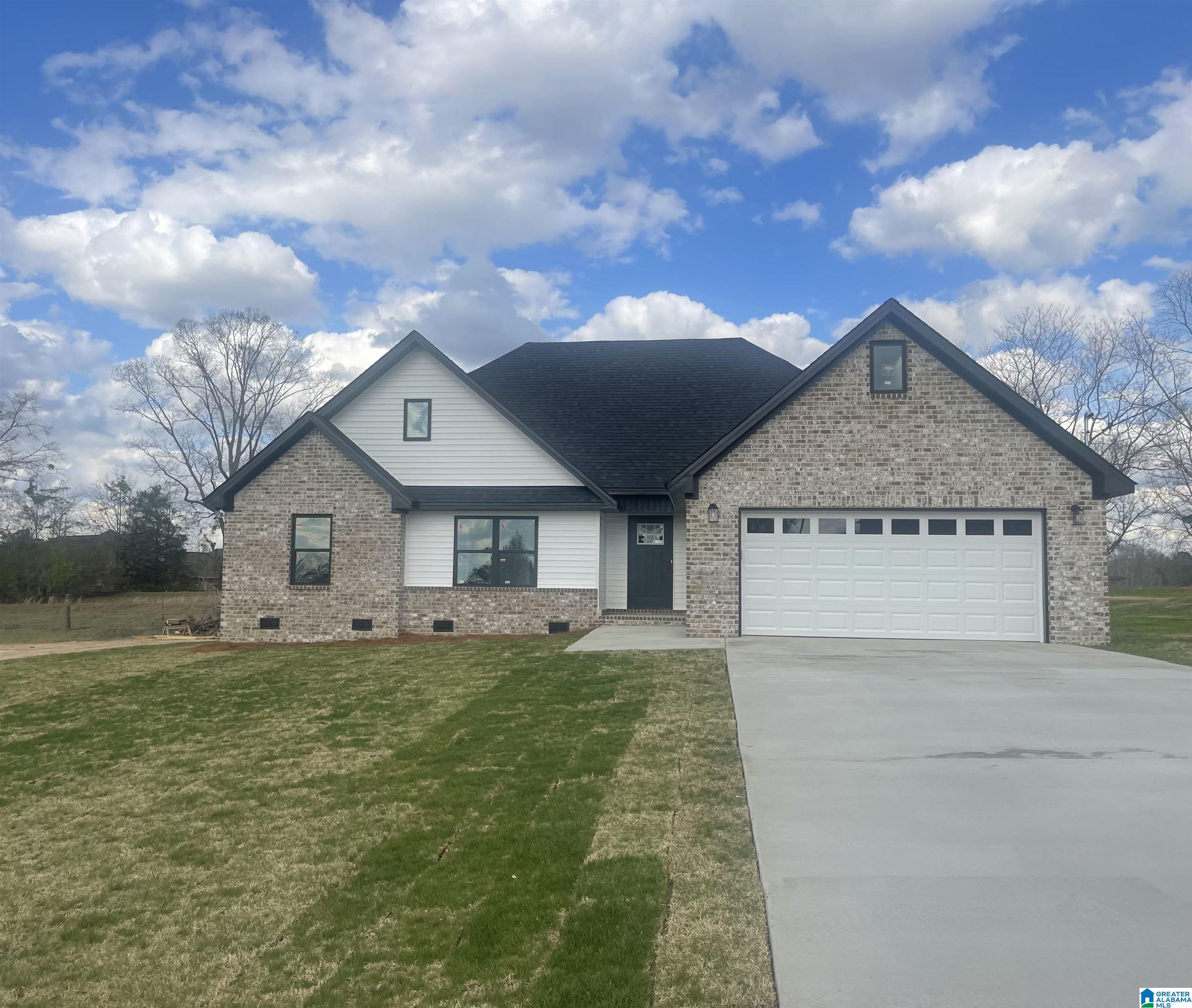 2592 County Road 81 Clanton, AL 35045 - Photo 3 of 39