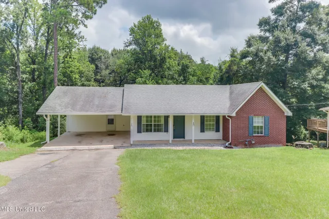 $192,000 | 407 South Dorothy Street, Wiggins, MS 39577