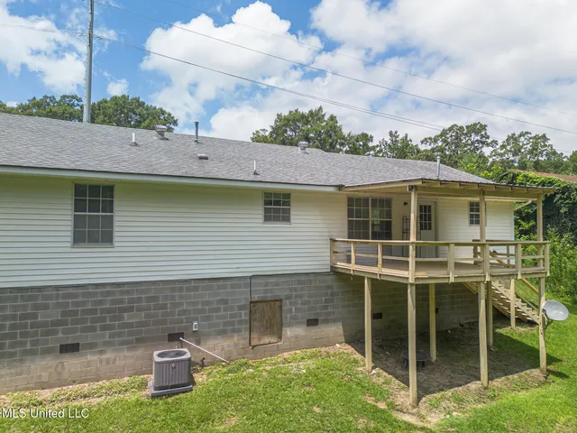 $191,000 | 407 South Dorothy Street, Wiggins, MS 39577