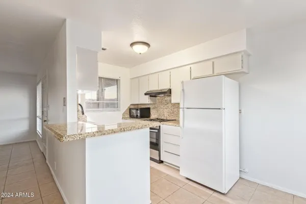 $1,600 | 511 West Blackhawk Drive, Unit 4, Phoenix, AZ 85027