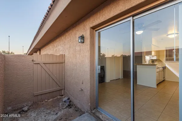 $1,600 | 511 West Blackhawk Drive, Unit 4, Phoenix, AZ 85027