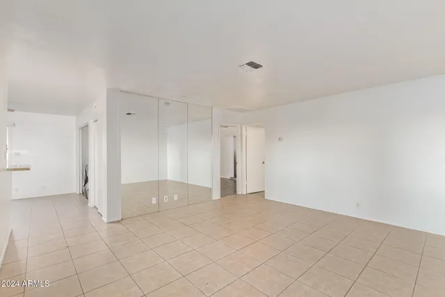 $1,650 | 511 West Blackhawk Drive, Unit 4, Phoenix, AZ 85027