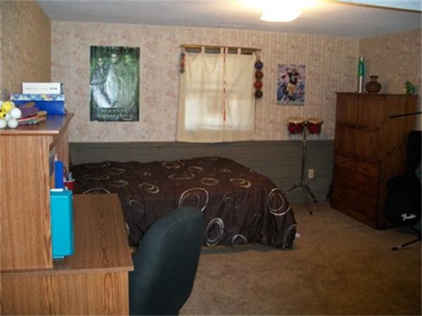 91 Robin Ridge Drive Agawam, MA 01030 - Photo 18 of 30 Gallery Image 18