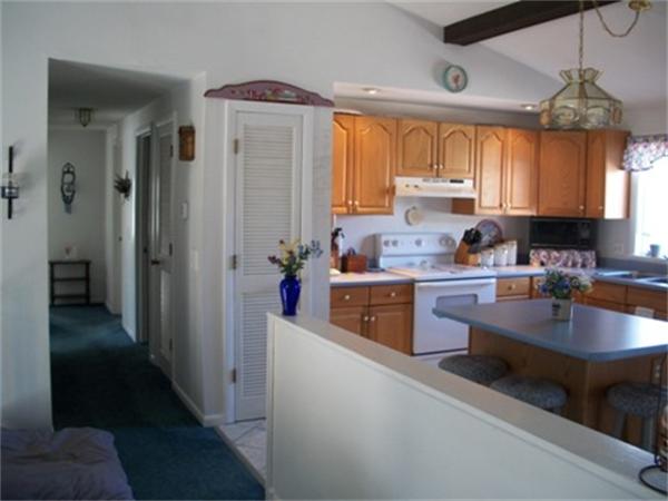 91 Robin Ridge Drive Agawam, MA 01030 - Photo 9 of 30 Gallery Image 9