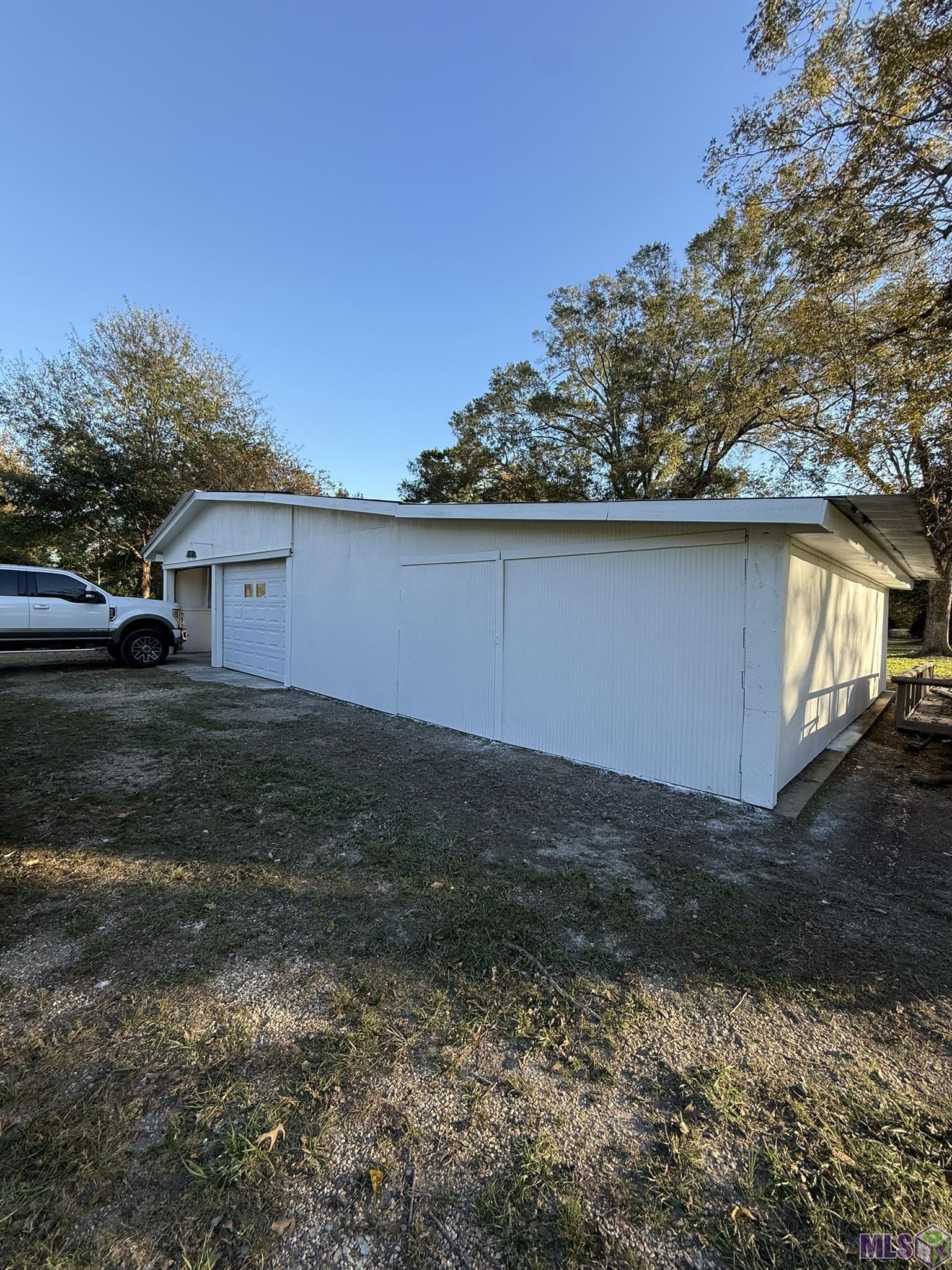 19565 Liberty Road Pride, LA 70770 - Photo 11 of 22