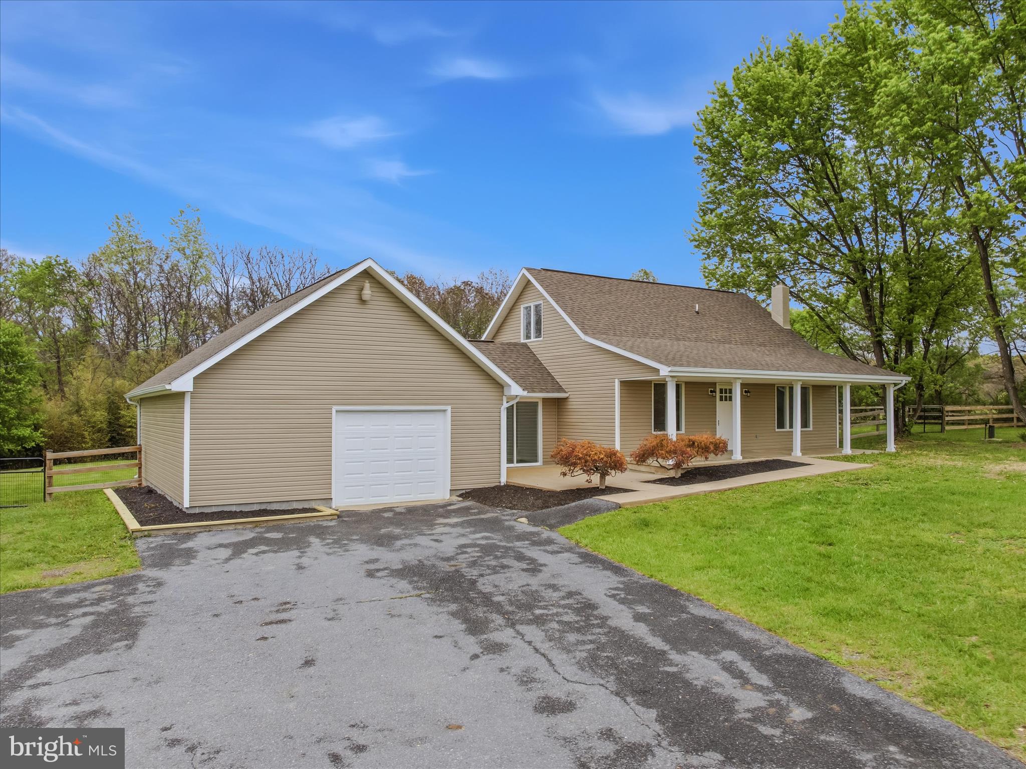 1838 Fulton Road Hedgesville, WV 25427 - Photo 4 of 49 Front of Home
