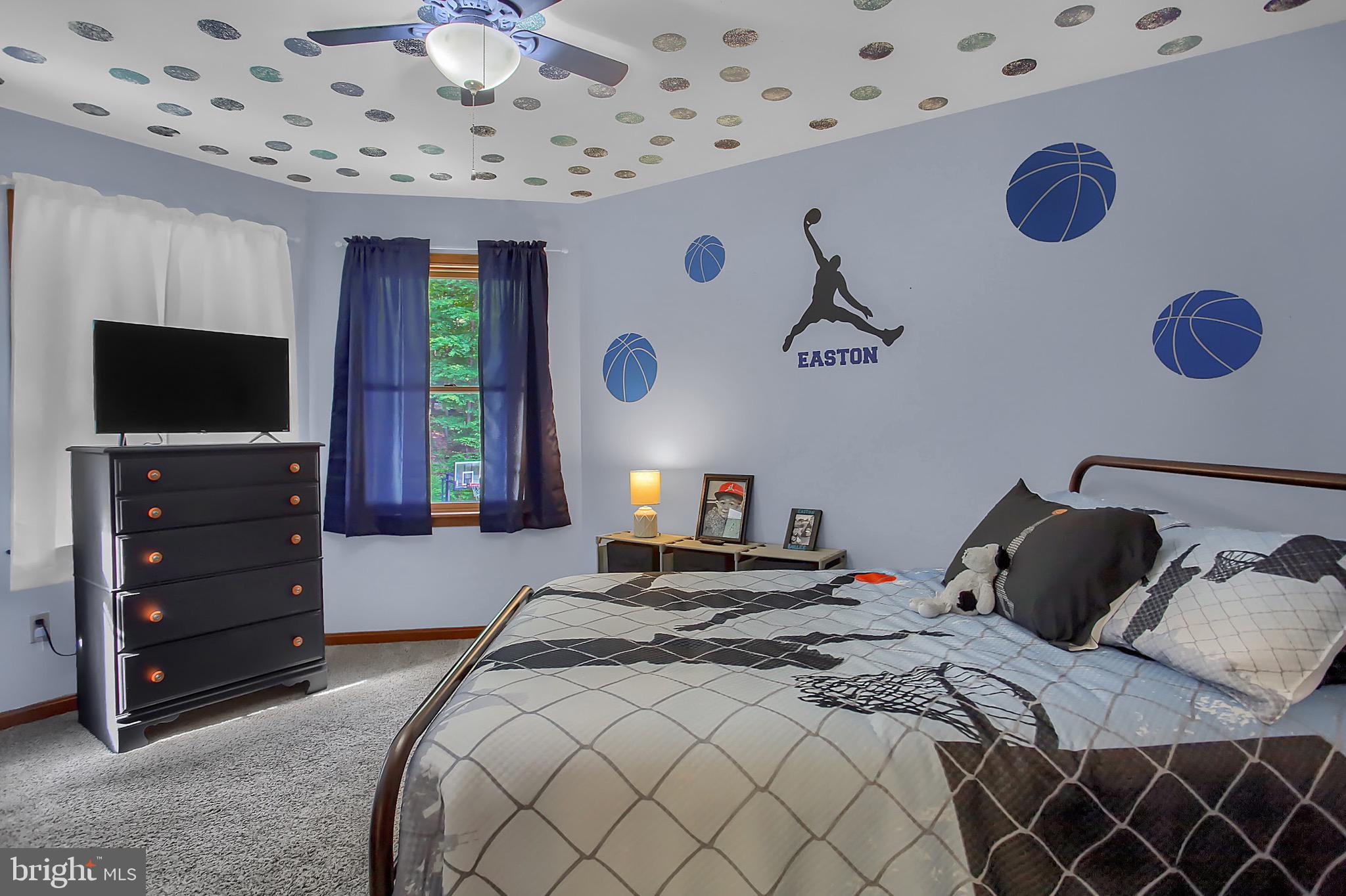 136 Chain Saw Road Dillsburg, PA 17019 - Photo 20 of 54 11' X 14' Bedroom, Ceiling Fan, Carpet