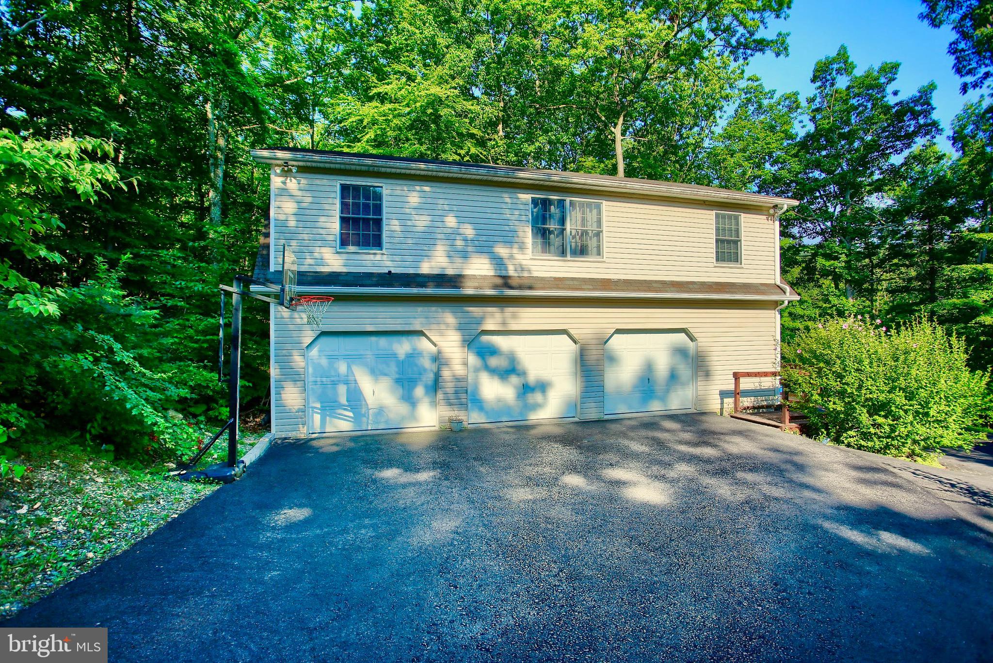 136 Chain Saw Road Dillsburg, PA 17019 - Photo 29 of 54 Detached Three Car Garage With Apartment