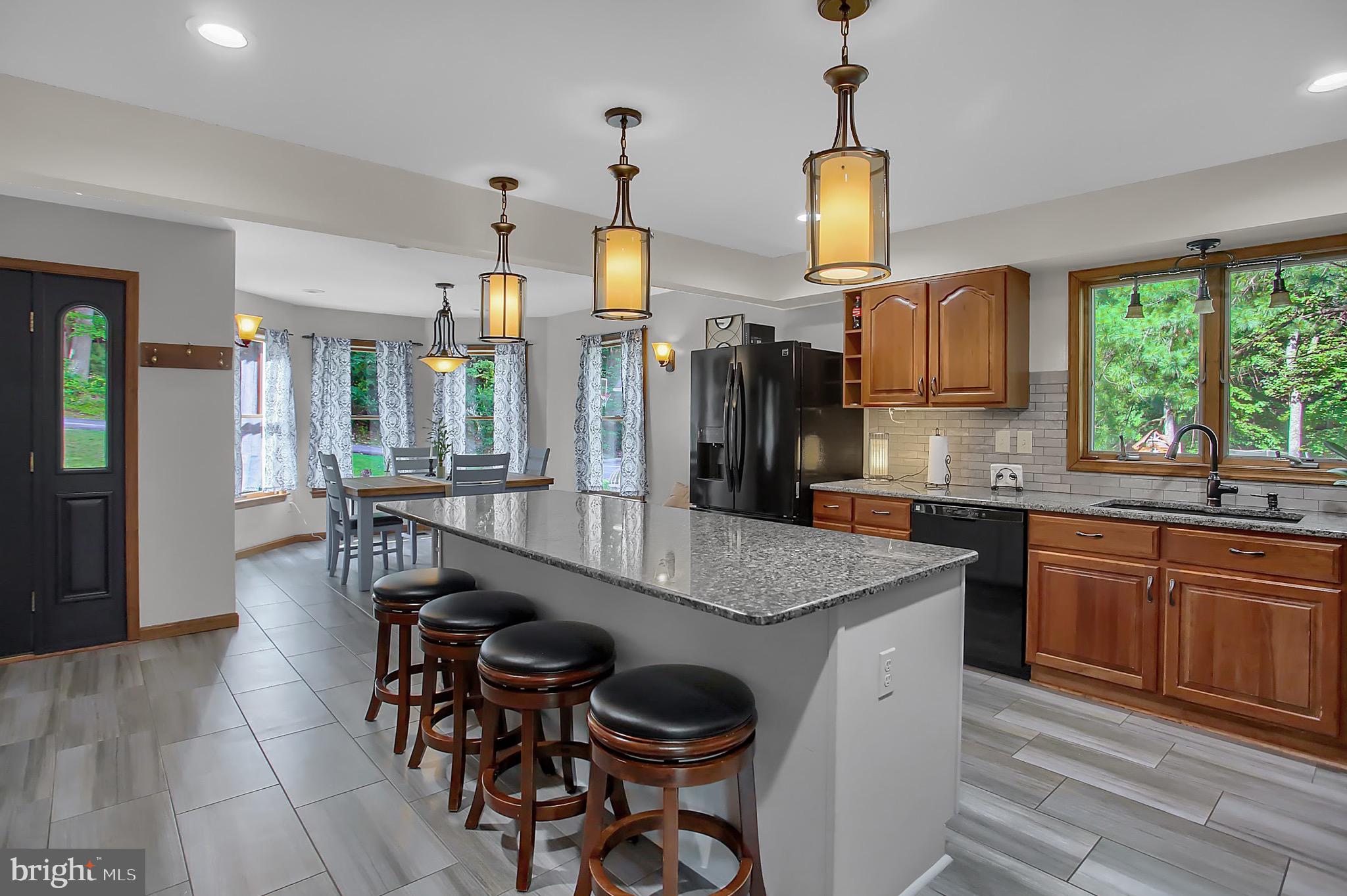 136 Chain Saw Road Dillsburg, PA 17019 - Photo 7 of 54 Island With Barstools