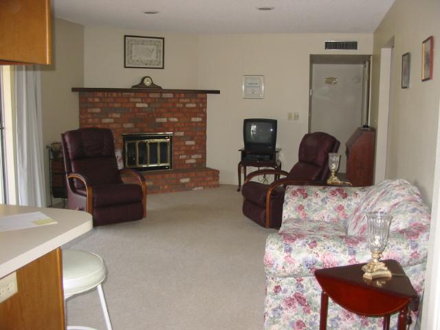 1019 South Rochester Mesa, AZ 85206 - Photo 2 of 6 Dining Family Room