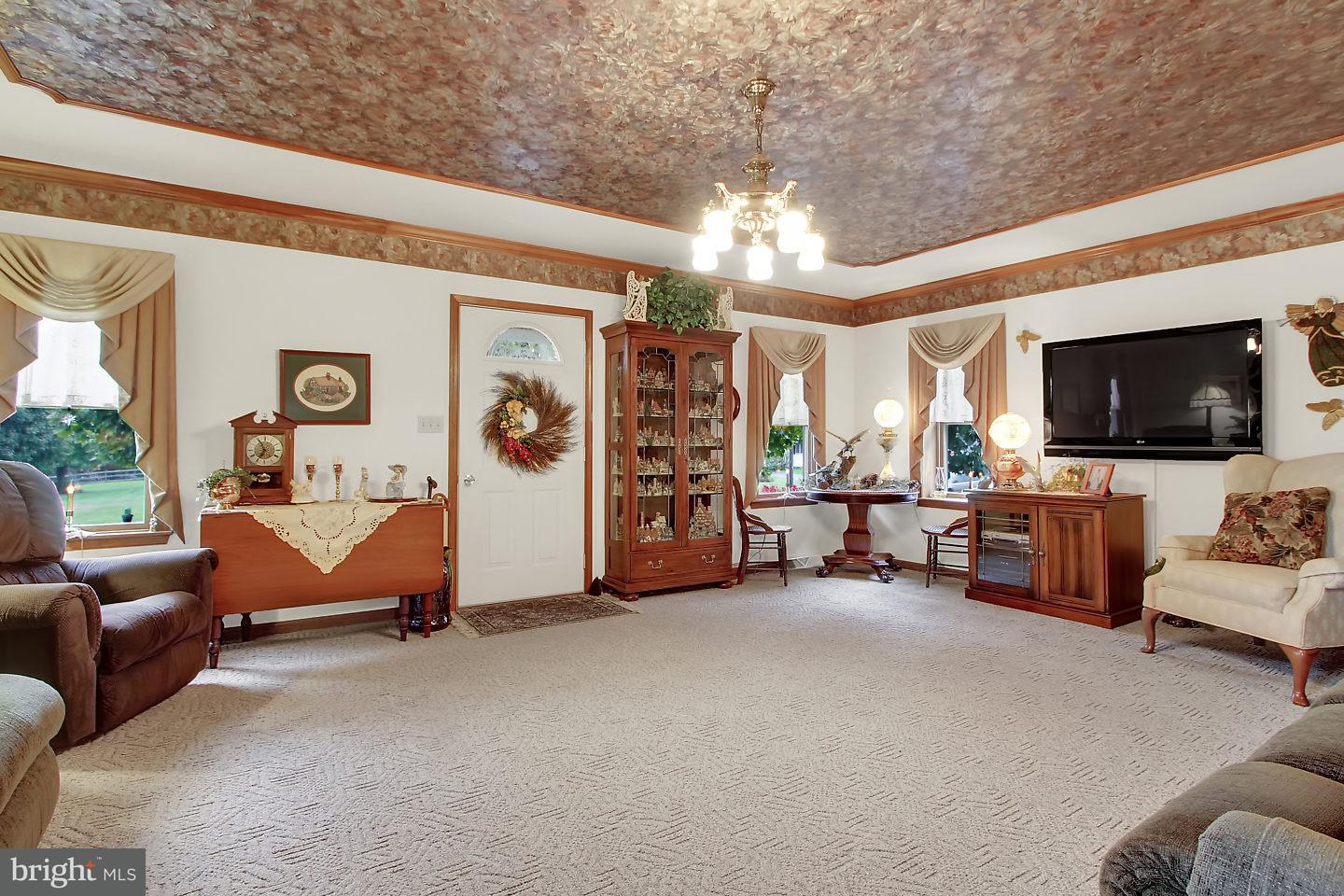 1490 Hanover Road Gettysburg, PA 17325 - Photo 3 of 25 Gallery Image 3