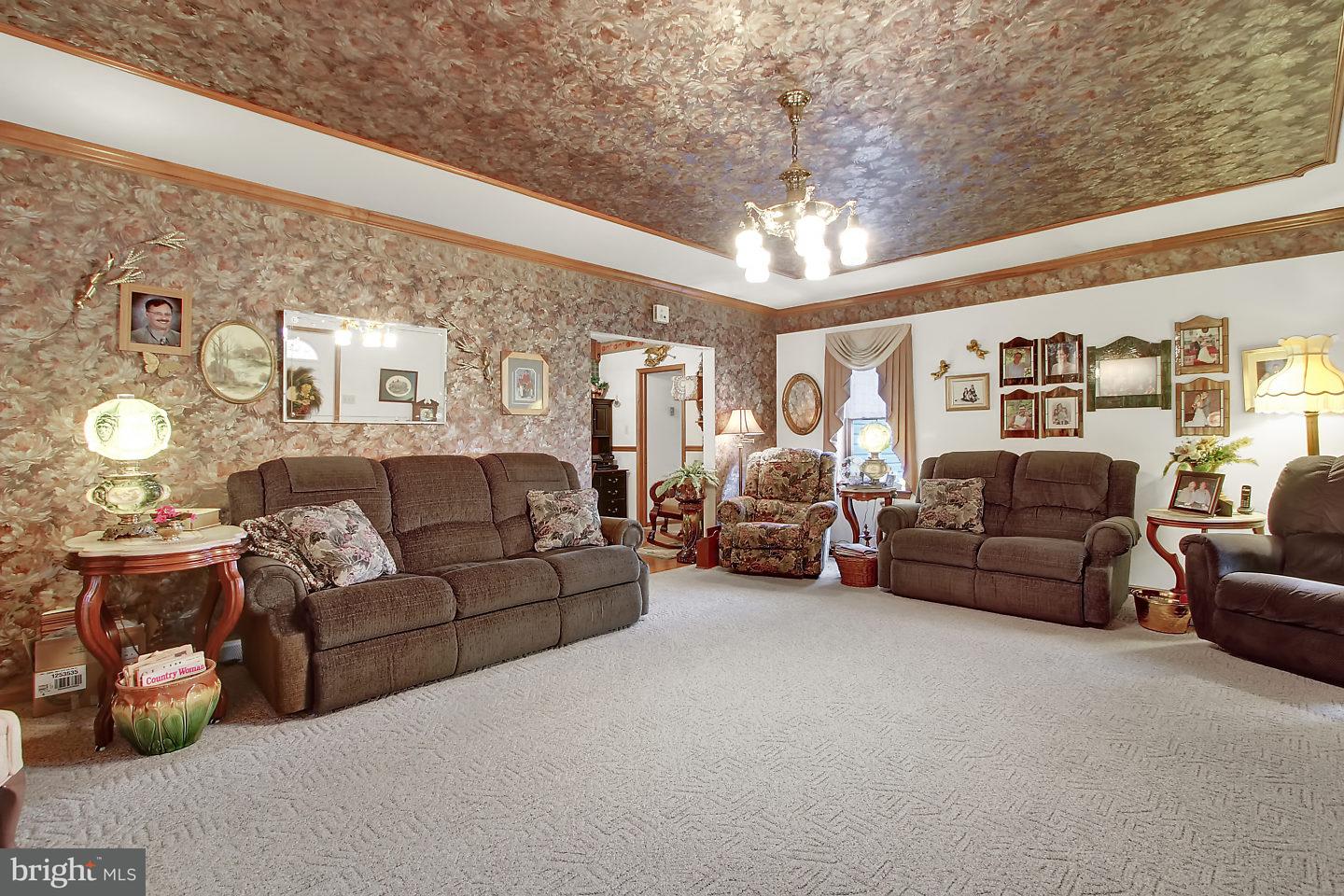 1490 Hanover Road Gettysburg, PA 17325 - Photo 4 of 25 Gallery Image 4