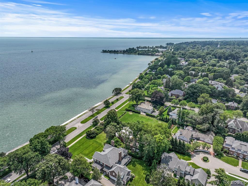 475 Lake Shore Road Grosse Pointe Farms, MI 48236 - Photo 37 of 44