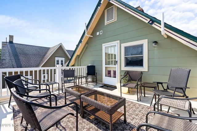 $4,300 | 75 Webb Avenue, Unit UPPER WEEKLY, Ocean Grove, NJ 07756