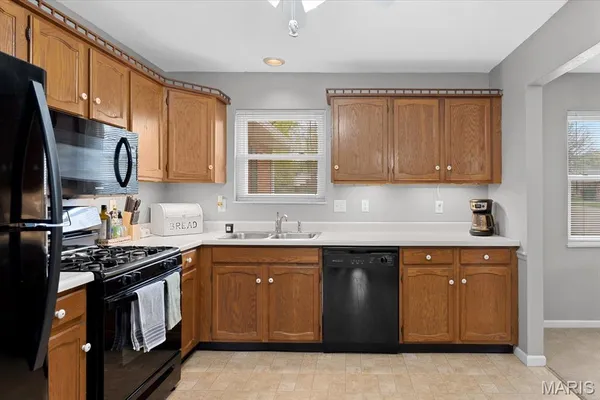 $282,500 | 2901 East Main Street, Belleville, IL 62221