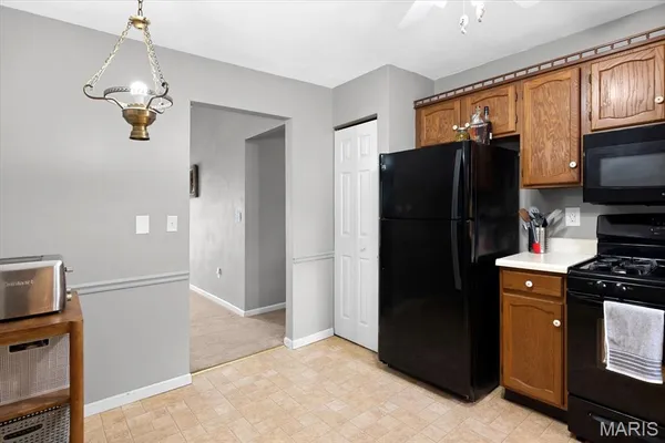 $282,500 | 2901 East Main Street, Belleville, IL 62221