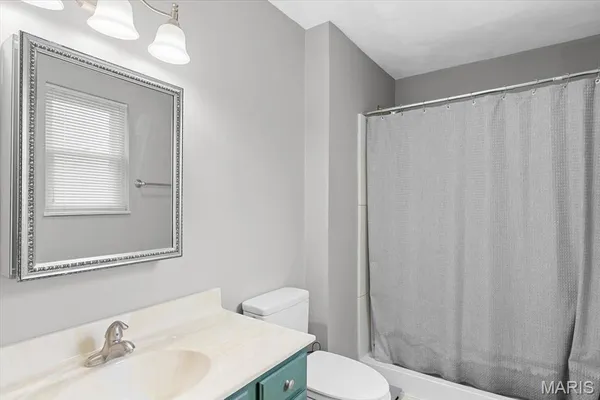 $282,500 | 2901 East Main Street, Belleville, IL 62221