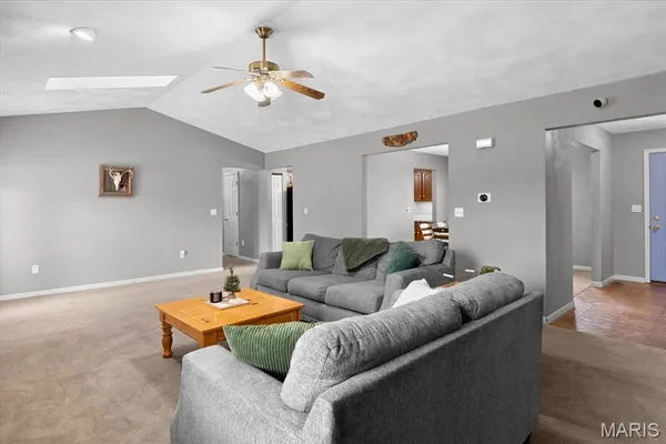 $282,500 | 2901 East Main Street, Belleville, IL 62221