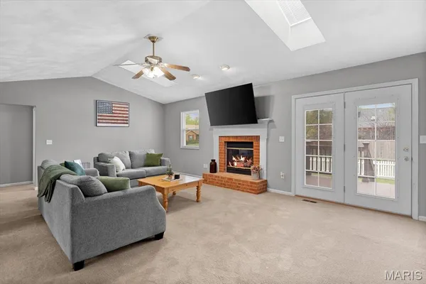 $282,500 | 2901 East Main Street, Belleville, IL 62221