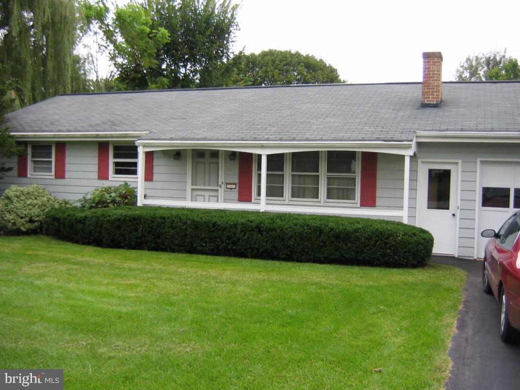 1625 Campus Road Elizabethtown, PA 17022 - Photo 1 of 19 Gallery Image 1
