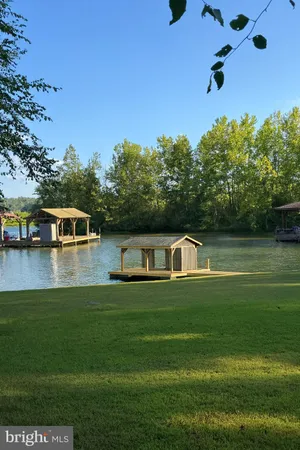 $774,900 | 26700 Daniels Point Drive, Unionville, VA 22567