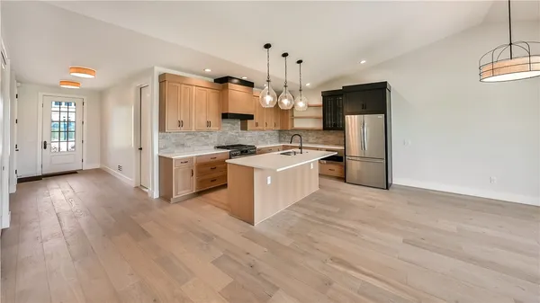 $859,900 | 205 Charles Herrmann Way, Unit 205, Penn Yan, NY 14527