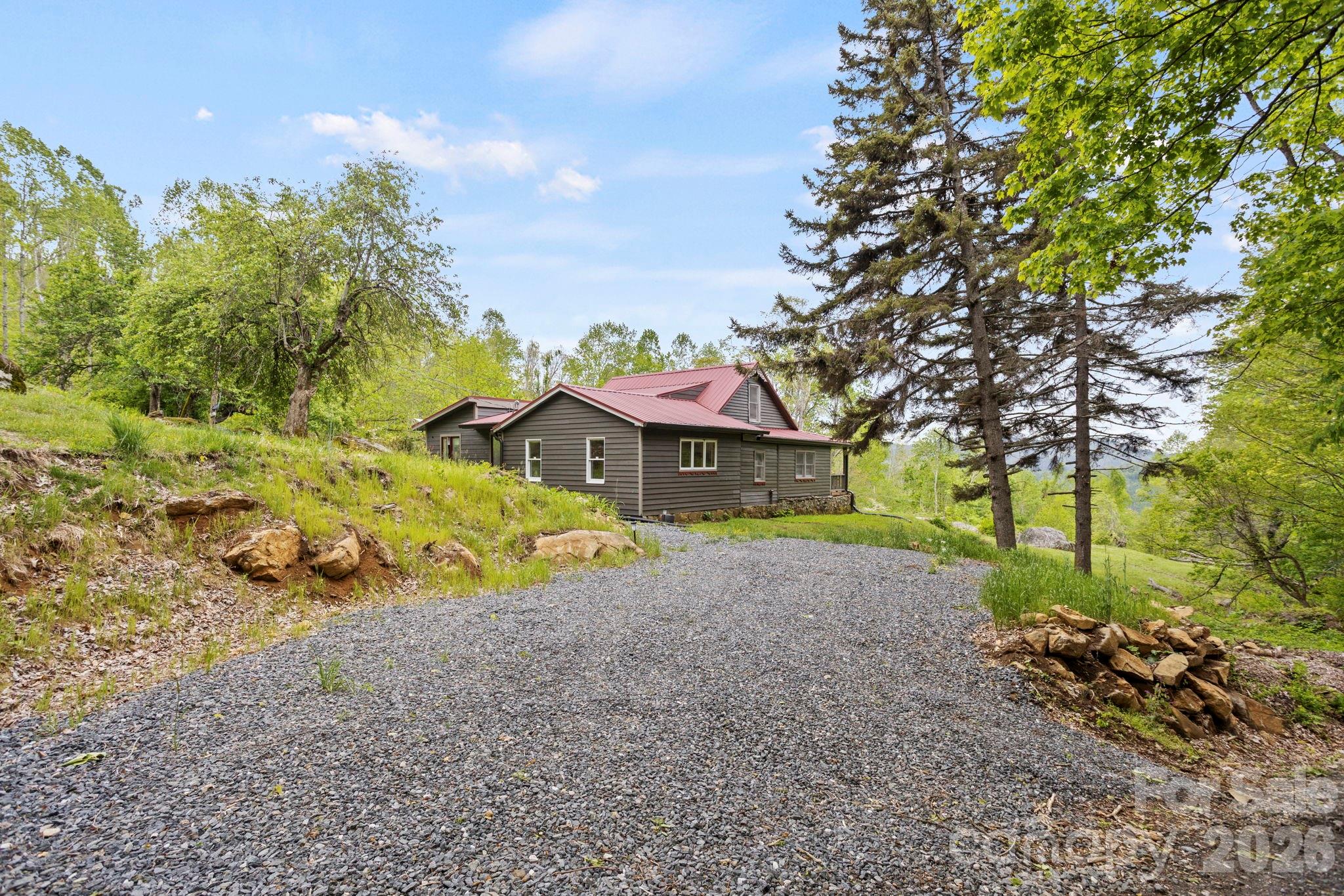 1108 Pine Root Branch Road Bakersville, NC 28705 - Photo 25 of 47
