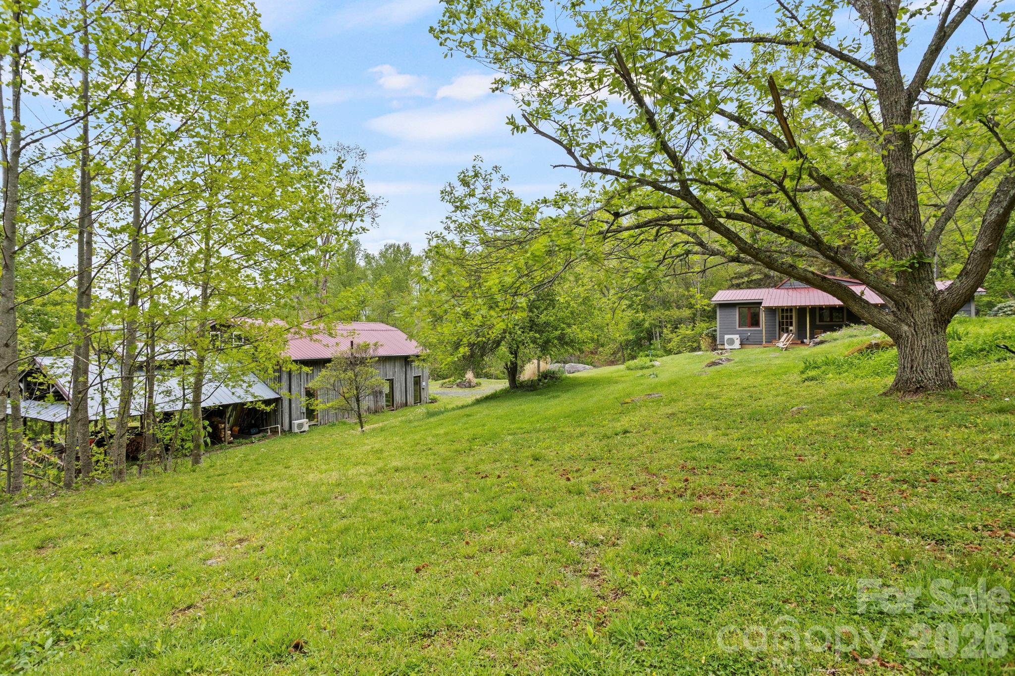 1108 Pine Root Branch Road Bakersville, NC 28705 - Photo 41 of 47