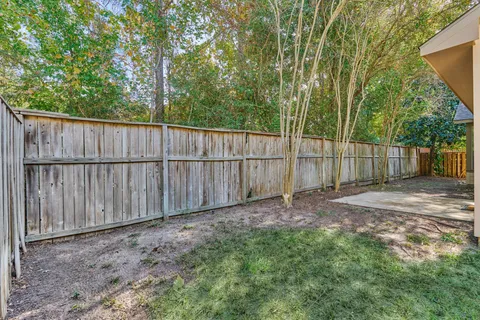 $410,000 | 78 Douvaine Court, The Woodlands, TX 77382