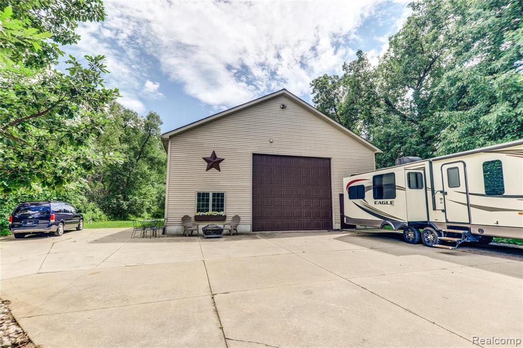 5255 Lahring Road Linden, MI 48451 - Photo 36 of 51