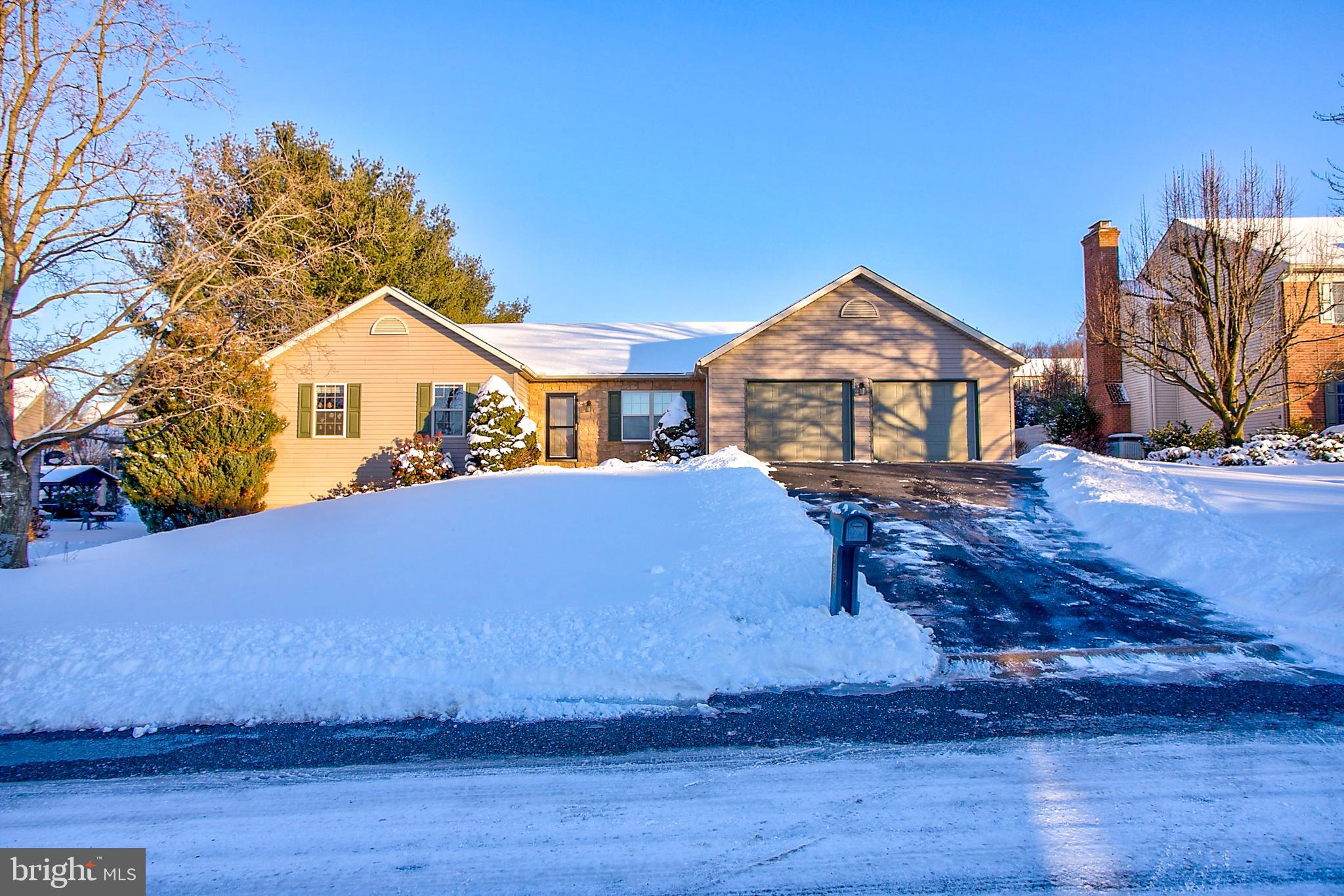 755 Oxford Road Lancaster, PA 17601 - Photo 1 of 41 Gallery Image 1