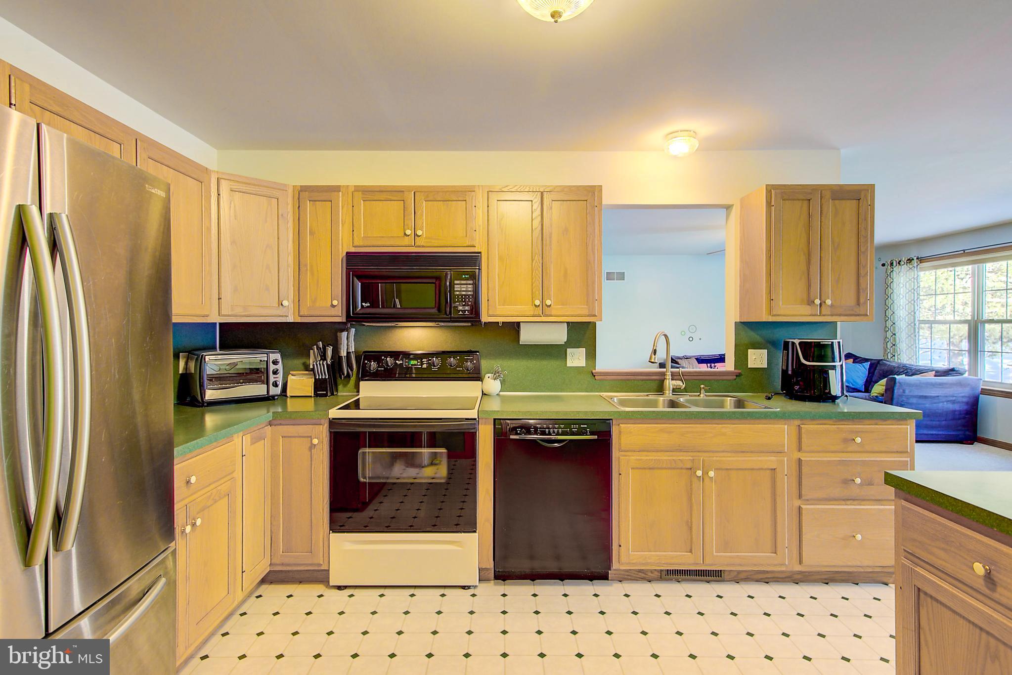 755 Oxford Road Lancaster, PA 17601 - Photo 12 of 41 Gallery Image 12