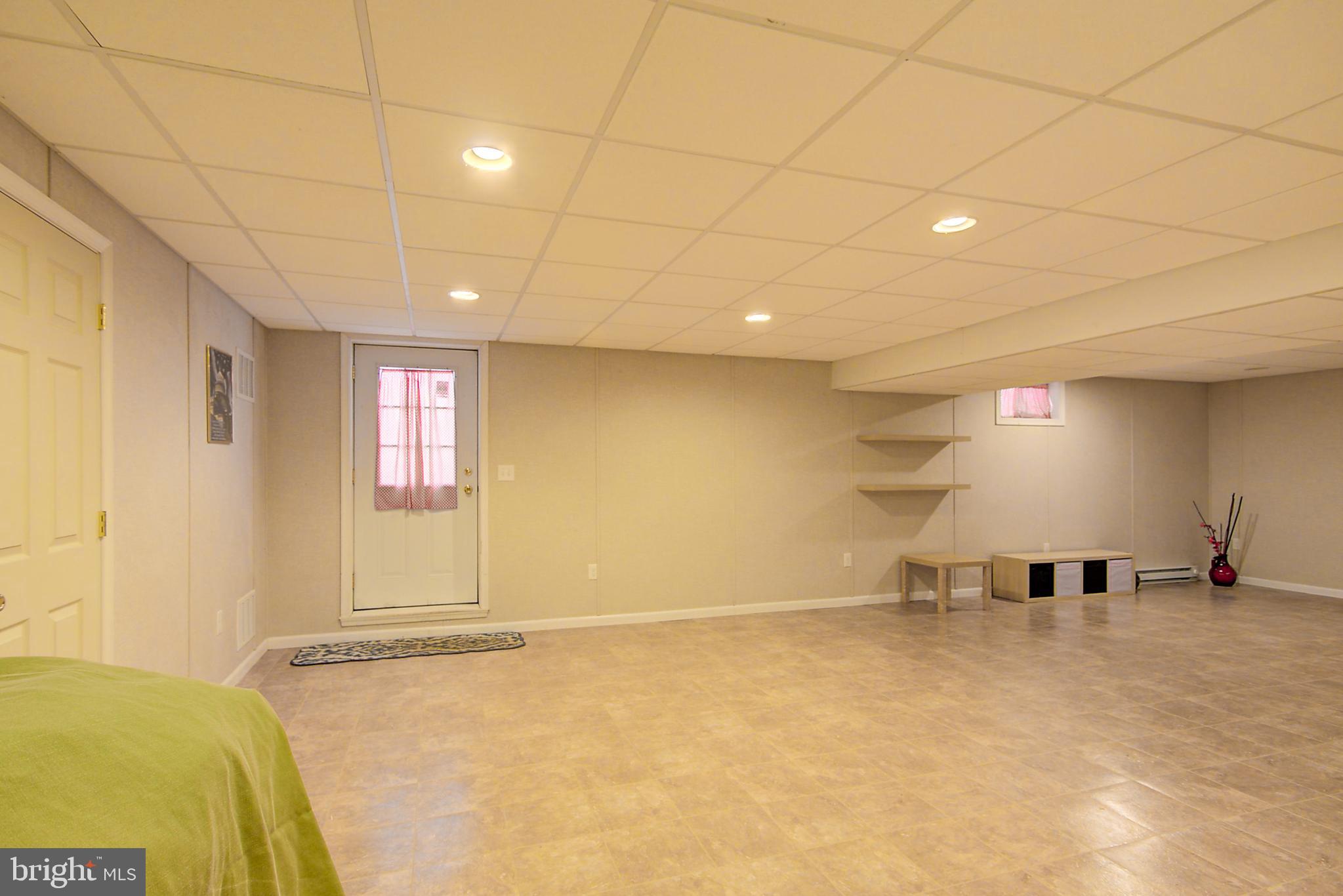 755 Oxford Road Lancaster, PA 17601 - Photo 15 of 41 Gallery Image 15