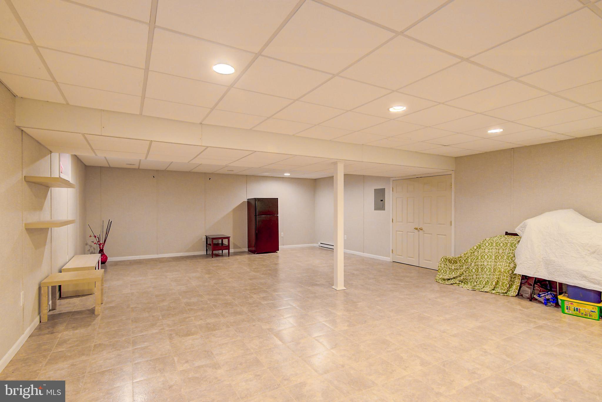 755 Oxford Road Lancaster, PA 17601 - Photo 17 of 41 Gallery Image 17