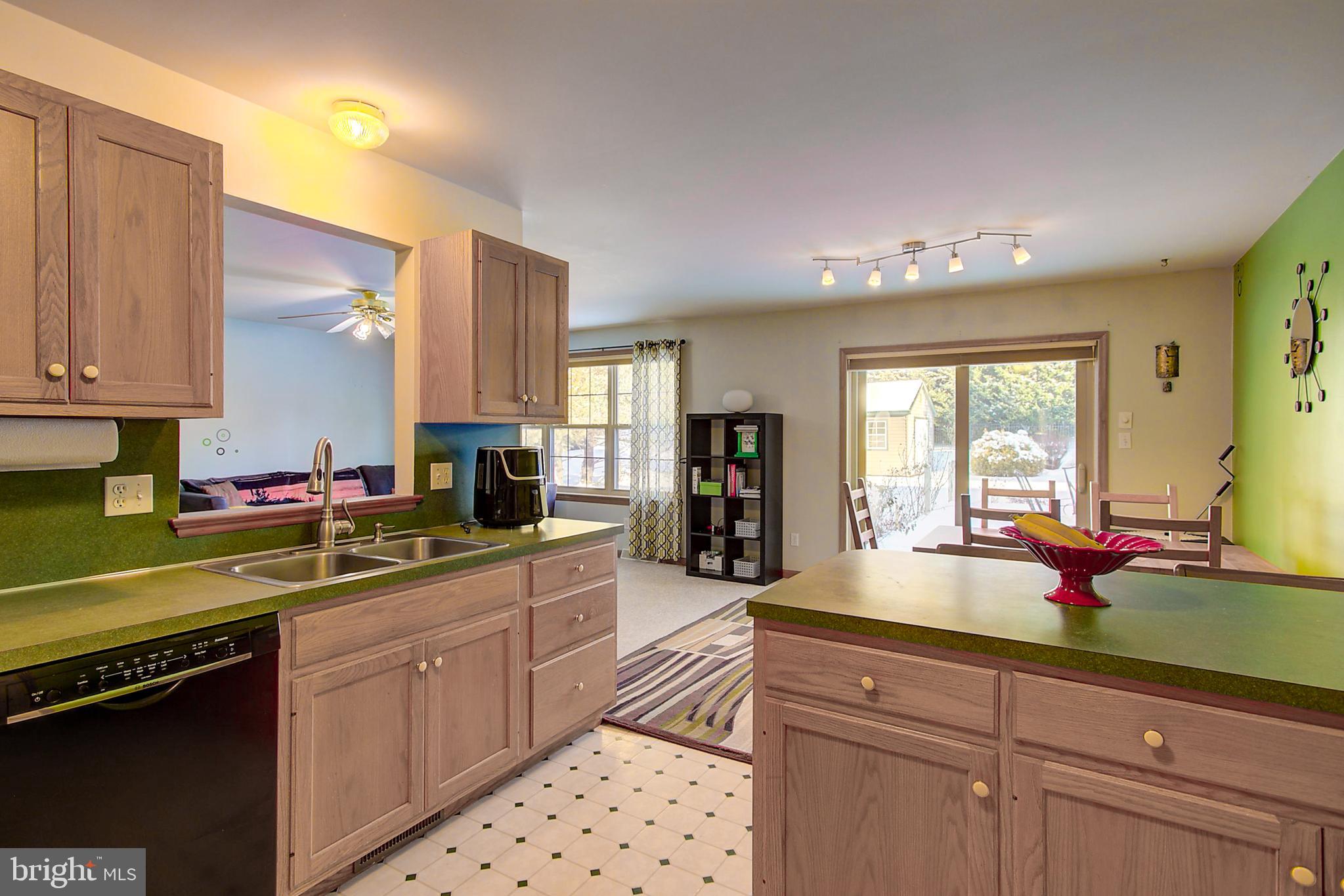 755 Oxford Road Lancaster, PA 17601 - Photo 9 of 41 Gallery Image 9