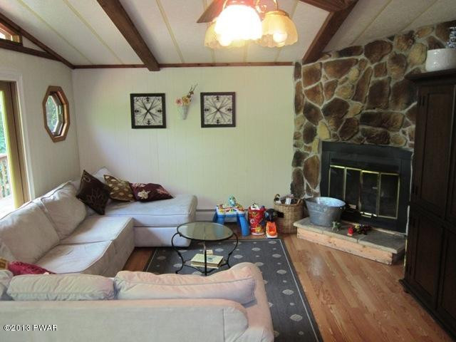 124 Pebble Rock Road Lackawaxen, PA 18435 - Photo 5 of 15