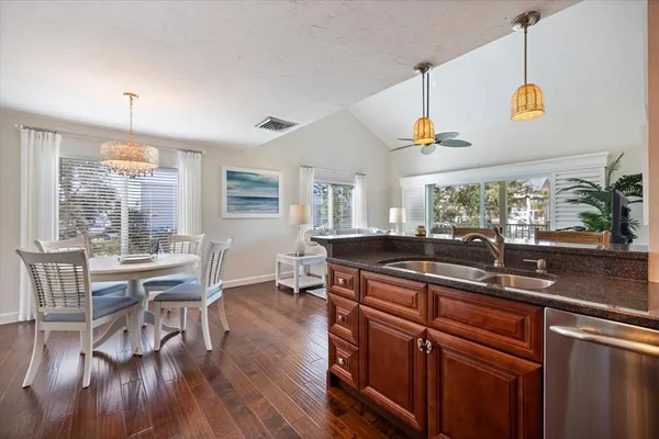 $599,000 | 109 Bayshore Road, Unit 10, Nokomis, FL 34275